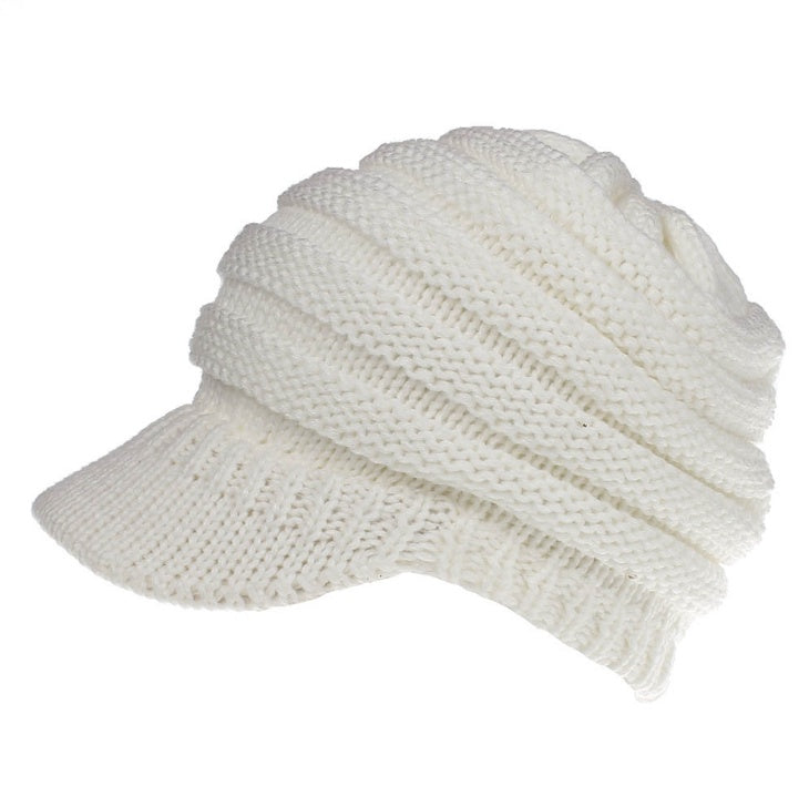 Women's Ponytail Beanie – Soft Knitted Autumn/Winter Skull Cap