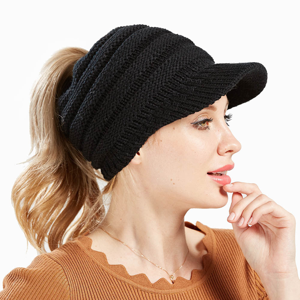 Women's Ponytail Beanie – Soft Knitted Autumn/Winter Skull Cap