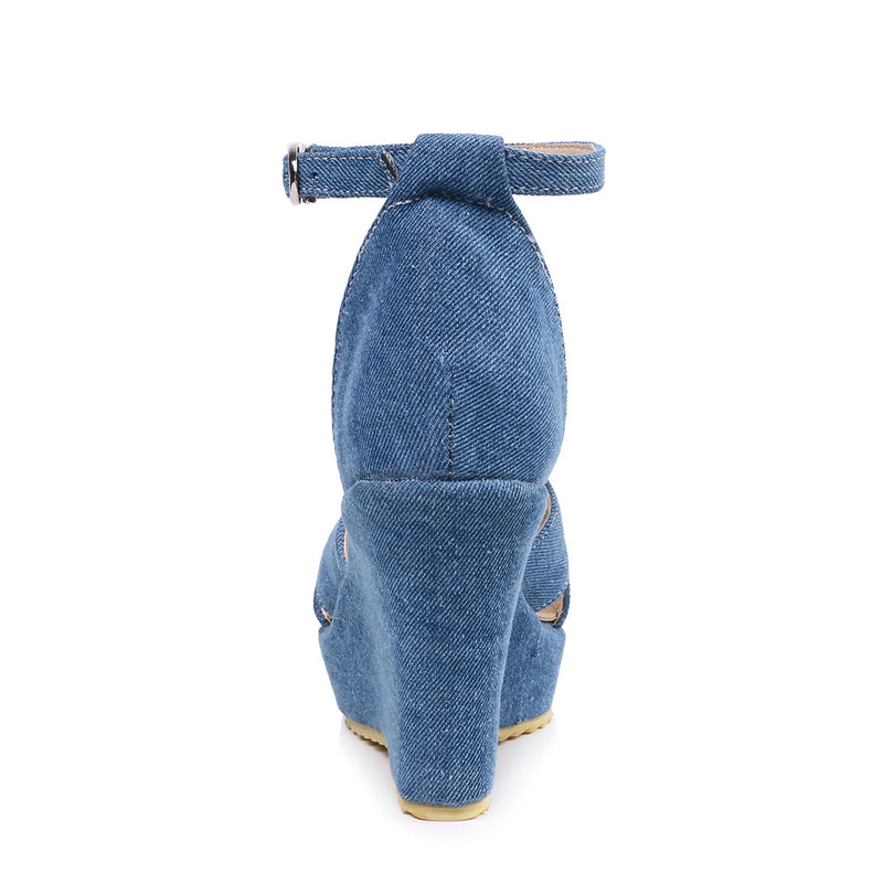 Ladies sandals